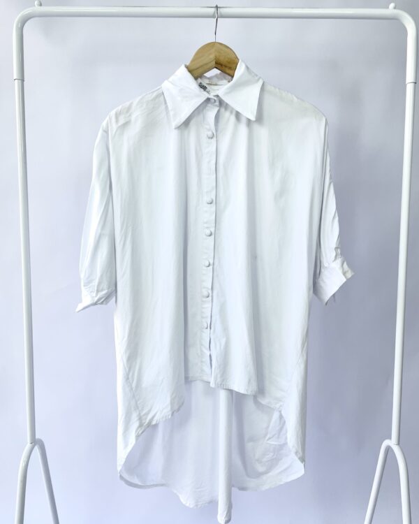 Blusa barra assimetrica branca CT BRAND - P - VENDIDO SISTEMA OTO