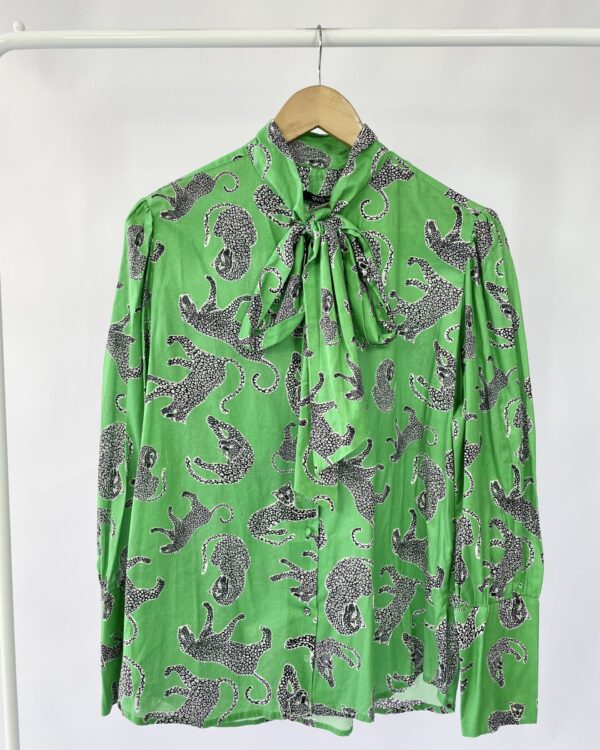 Bata verde estampa onça EVA - 38 - VENDIDO SISTEMA OTO