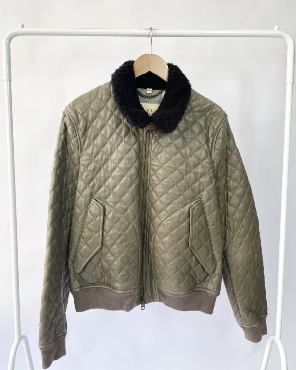 Casaco couro matelasse verde com pelos BURBERRY - G - VENDIDO SISTEMA OTO