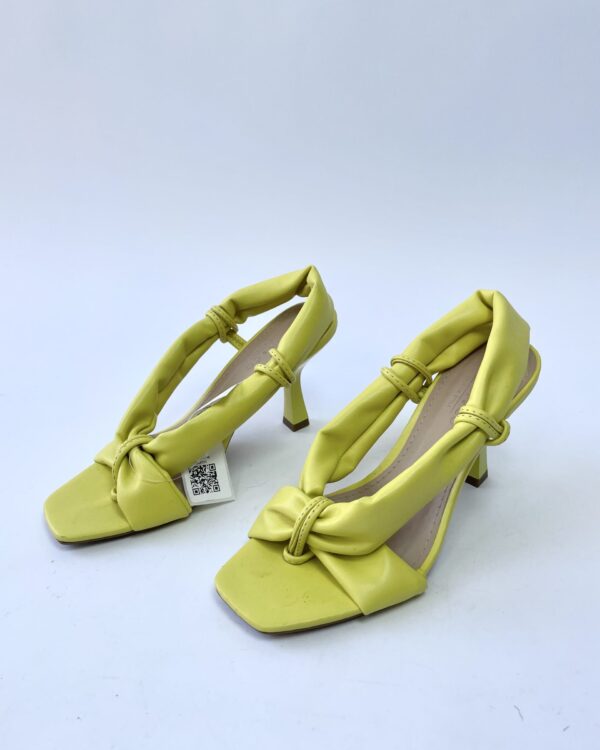 Sandalia verde PISOM - 37 - VENDIDO SISTEMA OTO