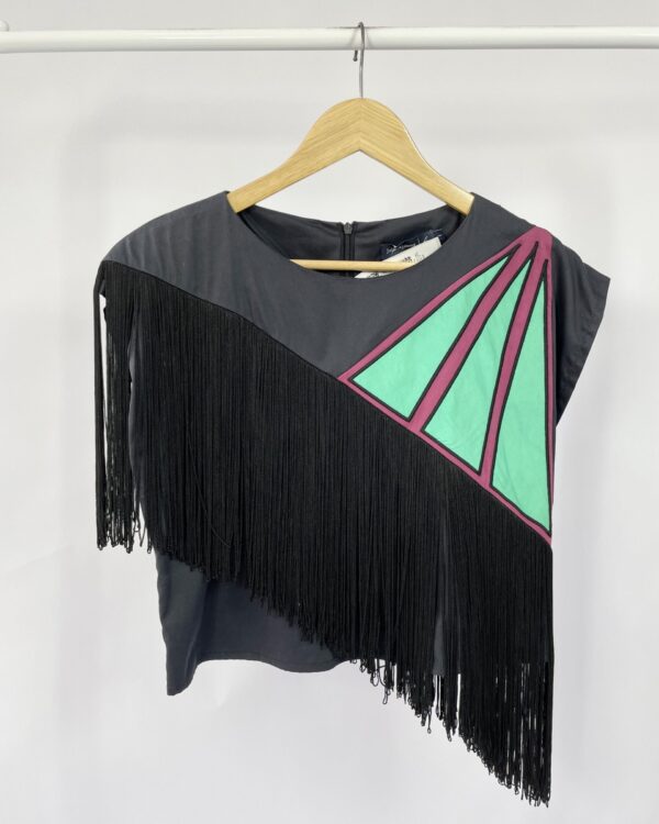 Blusa croped preta com franjas JULIANA JABOUR - P - VENDIDO SISTEMA OTO