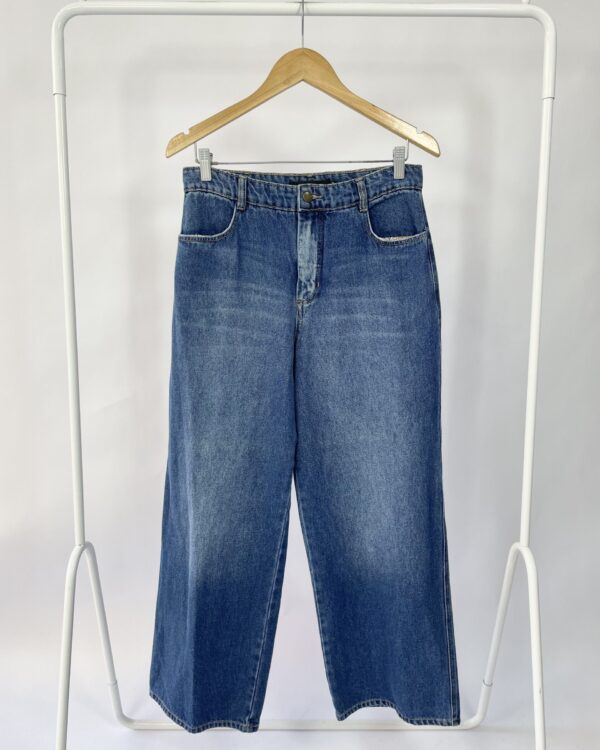 Calça jeans escura ANDREA MARQUES - 40 *nunca usado* VENDIDO SISTEMA OTO