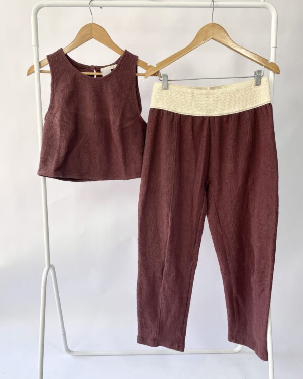 Conjunto bordo cropped e calça A NIEMEYER - M - VENDIDO SISTEMA OTO