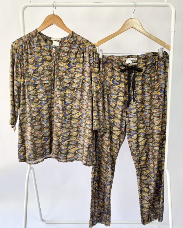 Conjunto camisa e calça malha estampada VANESSA TOBLER - G - VENDIDO SISTEMA OTO