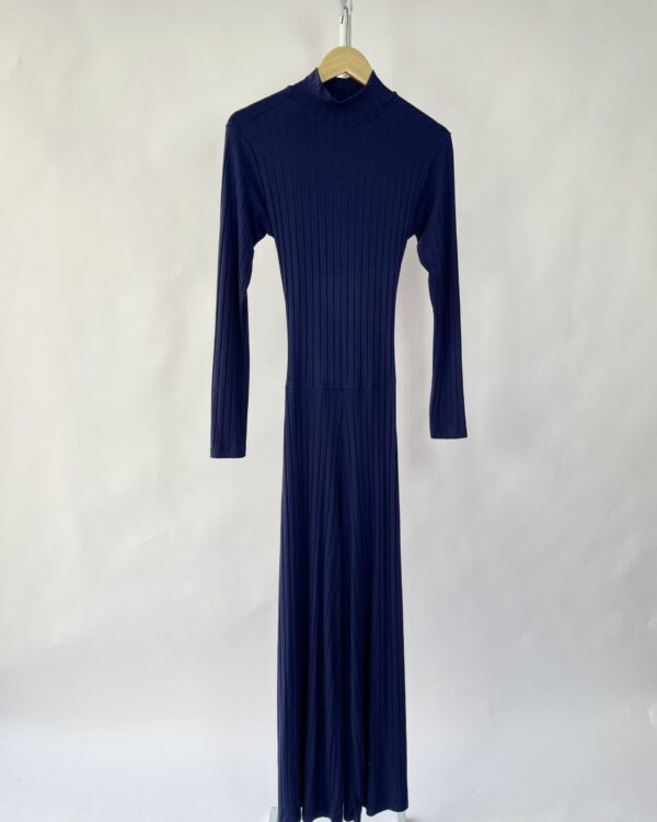 Macacão de malha azul EVA - M - VENDIDO SISTEMA OTO