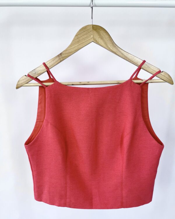 Regata vermelha botoes costas  AGILITA - 38 - VENDIDO SISTEMA OTO