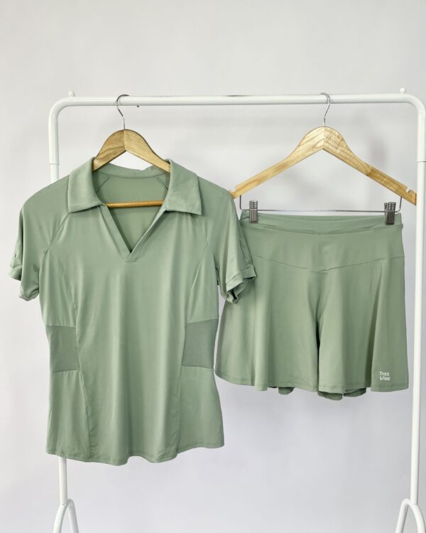 Conjunto short saia e blusa verde TRACK & FIELD - M VENDIDO SISTEMA OTTO