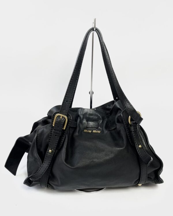 Bolsa grande preta MIUMIU - VENDIDO SISTEMA OTO