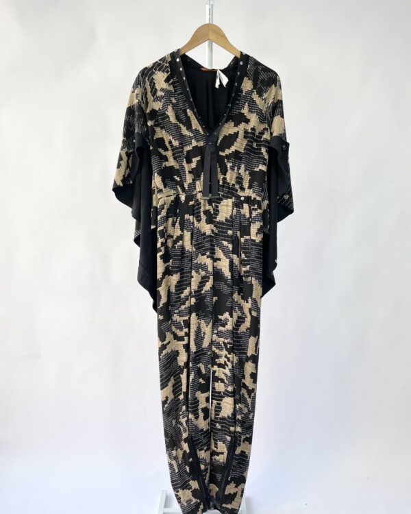 Macacao seda preto com estampa detalhe sobreposiçao ANIMALE -40 - VENDIDO SISTEMA OTO