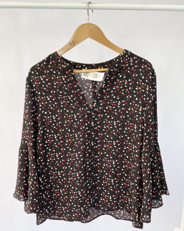 Blusa preta manga com estampa MARIA FILÓ - M*nunca usado* - VENDIDO SISTEMA OTO