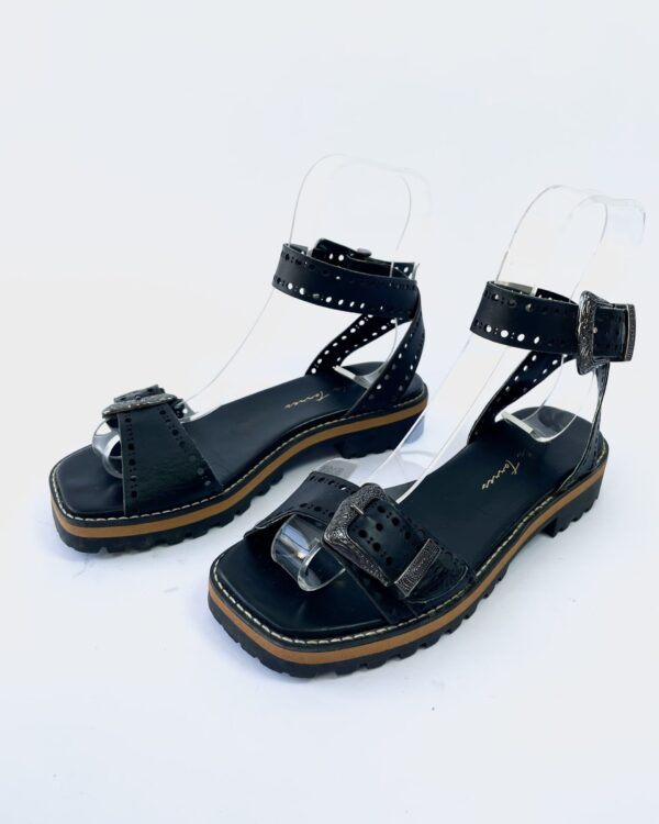 Sandália preta com tiras PAULA TORRES - 36 - VENDIDO SISTEMA OTO