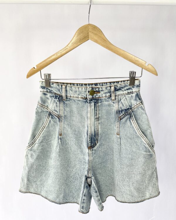 Bermuda lavagem clara DRESS TO - 36 - VENDIDO SISTEMA OTO
