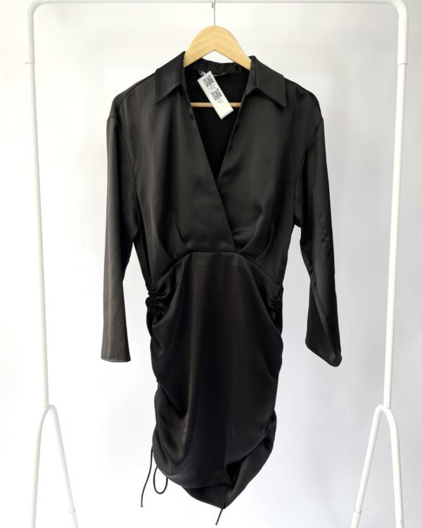 Vestido curto preto ZARA - M -VENDIDO SISTEMA OTO