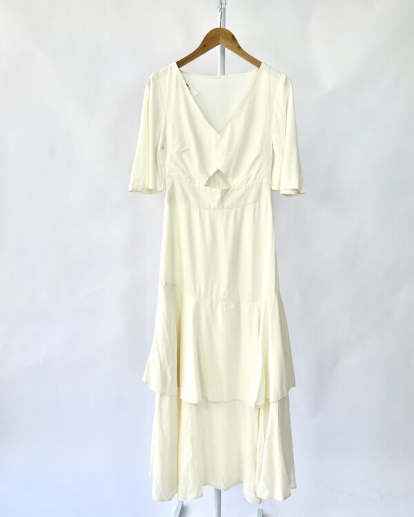 Vestido branco longo com decote - P - VENDIDO SISTEMA OTO