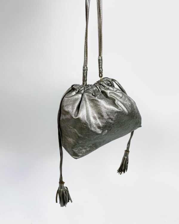 Bolsa sacola prateada IGBAGS - VENDIDO SISTEMA OTO