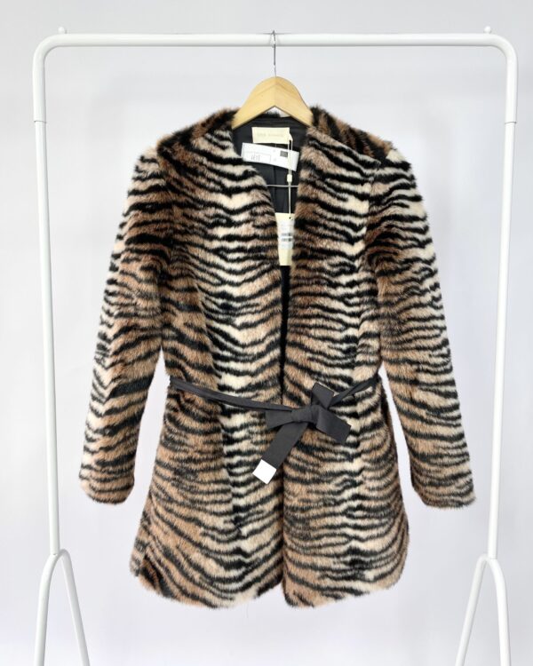 Sobretudo estampado pelos CRIS BARROS - 36 *coleção atual* * nunca usado* VENDIDO SISTEMA OTO