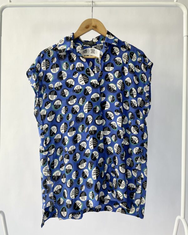 Blusa seda azul com estampa ABRAND - 34 - VENDIDO SISTEMA OTO