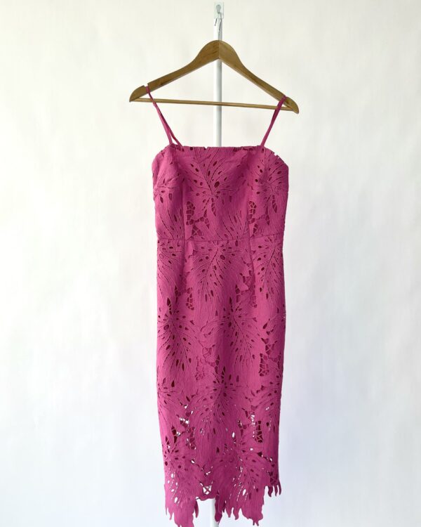 Vestido midi de renda rosa LEMISE - P
