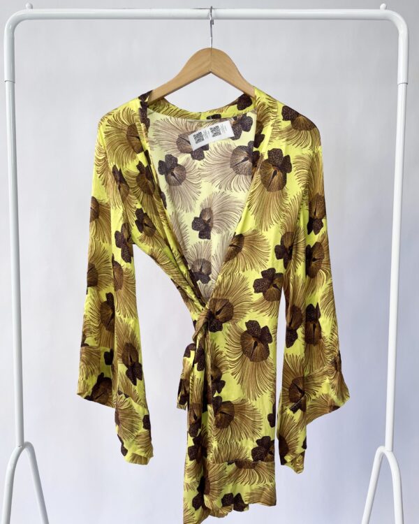 Chemise amarelo com estamp ADRIANA DEGREAS - P - VENDIDO SISTEMA OTO