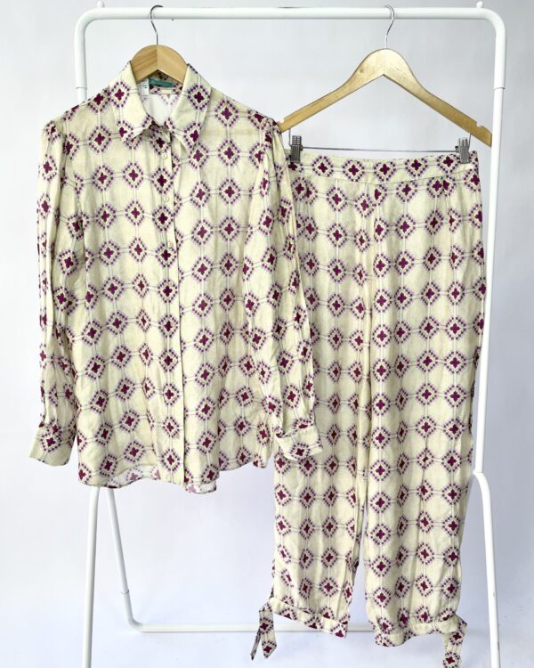 Conjunto cinza com estampa roxo seda CIA MARITIMA - M