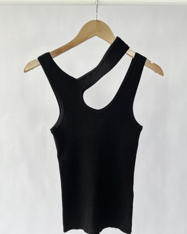 Regata preta recortada ANIMALE - P - VENDIDO SIST OTO