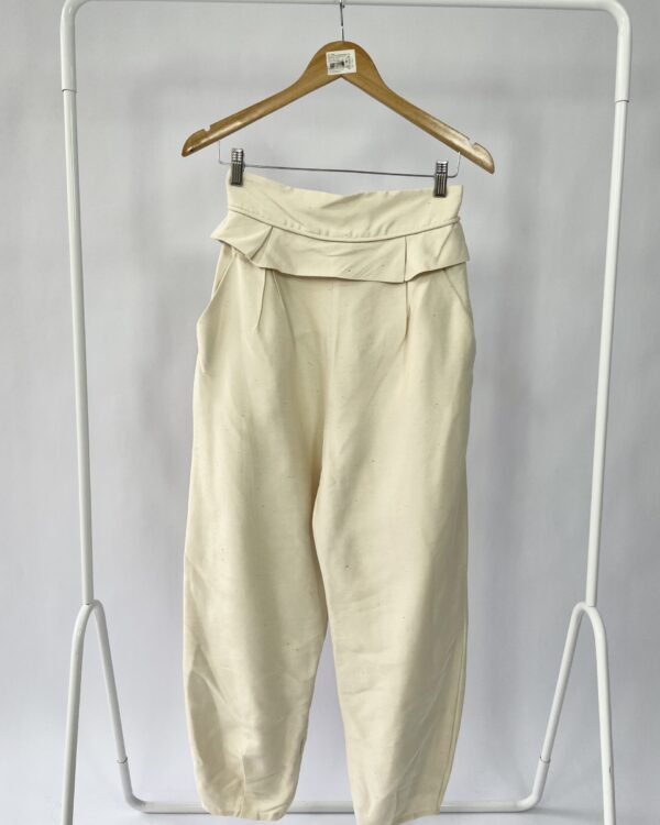 Calça seda com linho off white CRIS BARROS - 36 *NUNCA USADA* - VENDIDO SISTEMA OTO