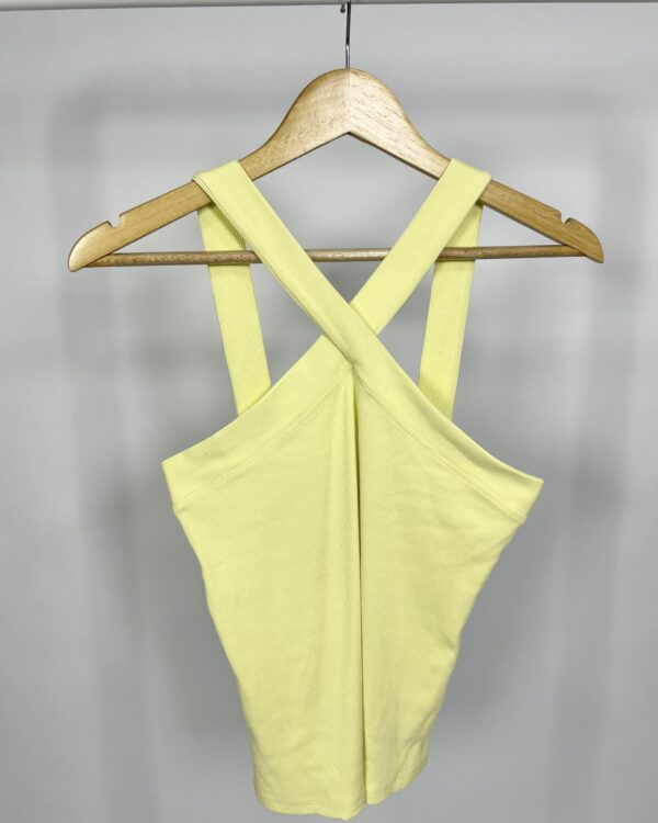 Regata canelada amarela MASSIMO DUTTI - P - VENDIDO SISTEMA OTTO