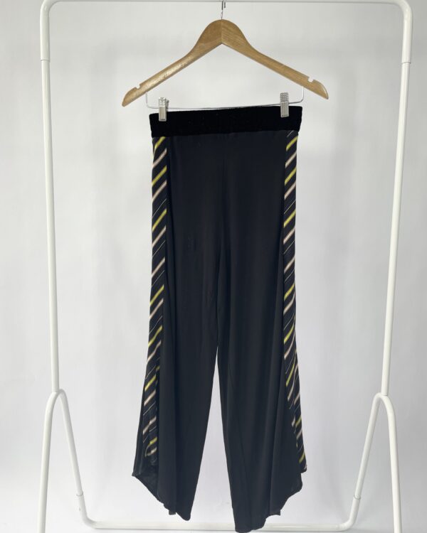 Calça preta malha fria com estampa ANIMALE - P - VENDIDO SISTEMA OTO