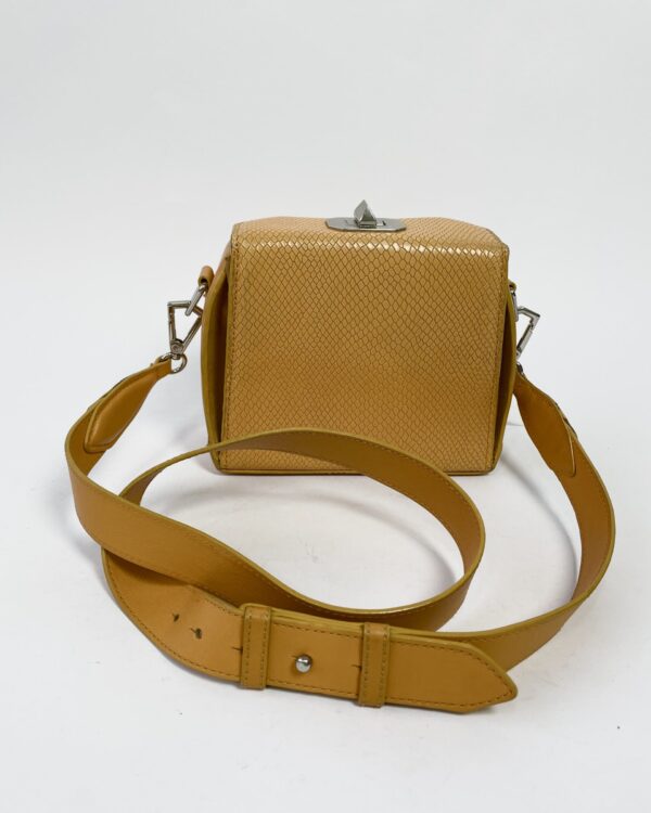 Bolsa laranja transversal SCHUTZ - VENDIDO SISTEMA OTO