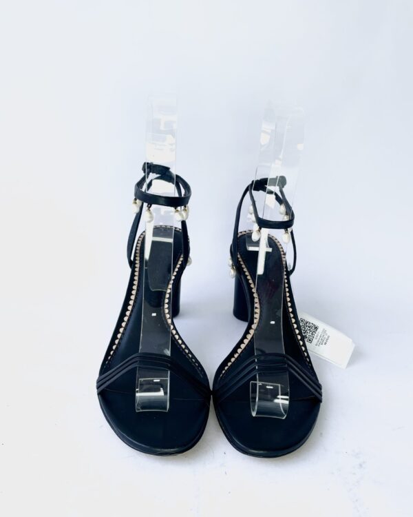 Sandalia salto bloco preta perolas CRIS BARROS - 37 - VENDIDO SISTEMA OTO