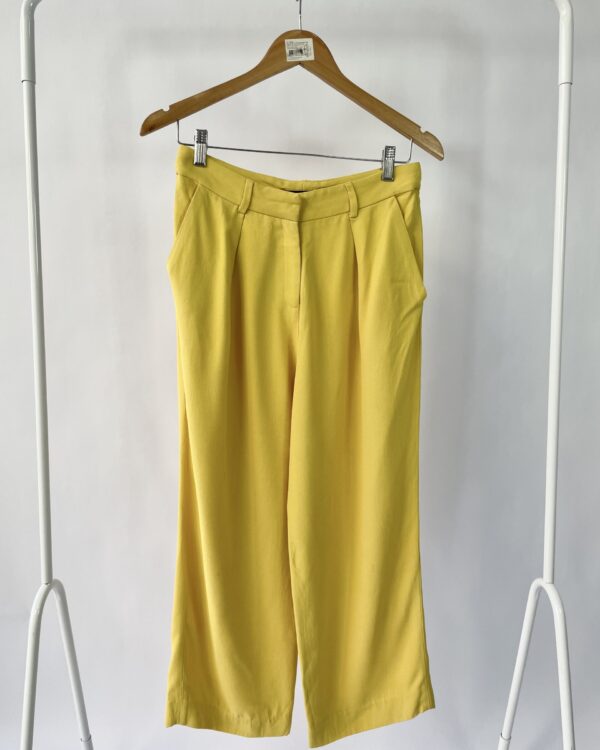 Calça crepe amarela ANIMALE - 36 - VENDIDO SISTEMA OTO