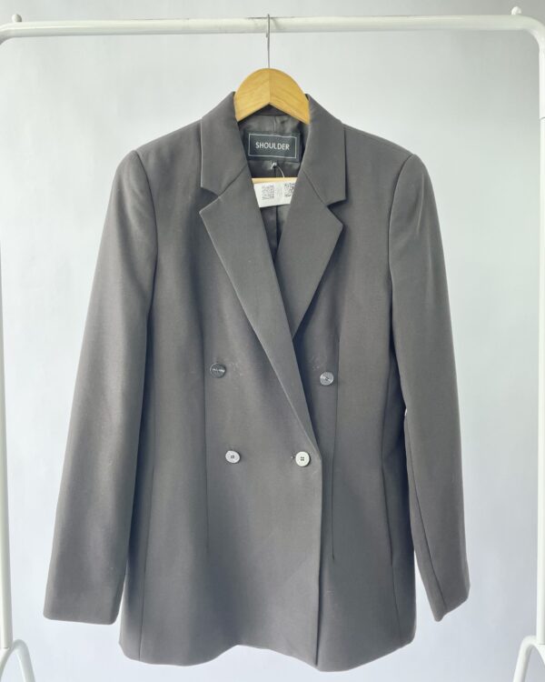 Blazer preto alongado SHOULDER - 40