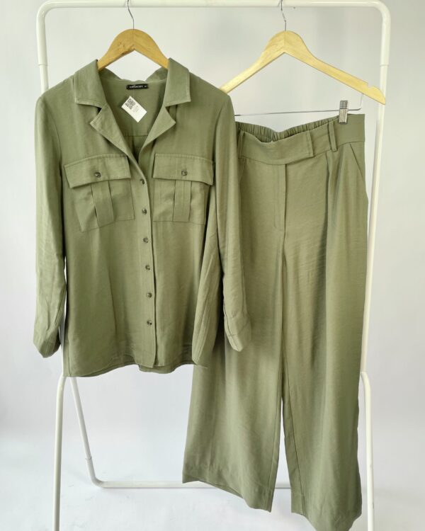 Conjunto camisa e calça verde militar P.A CONCEPT - 40 - VENDIDO SISTEMA OTO