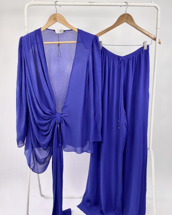 Conjunto azul calça e blusa ANIMALE - 38 *nunca usada* *coleção atual* - VENDIDO SISTEMA OTO