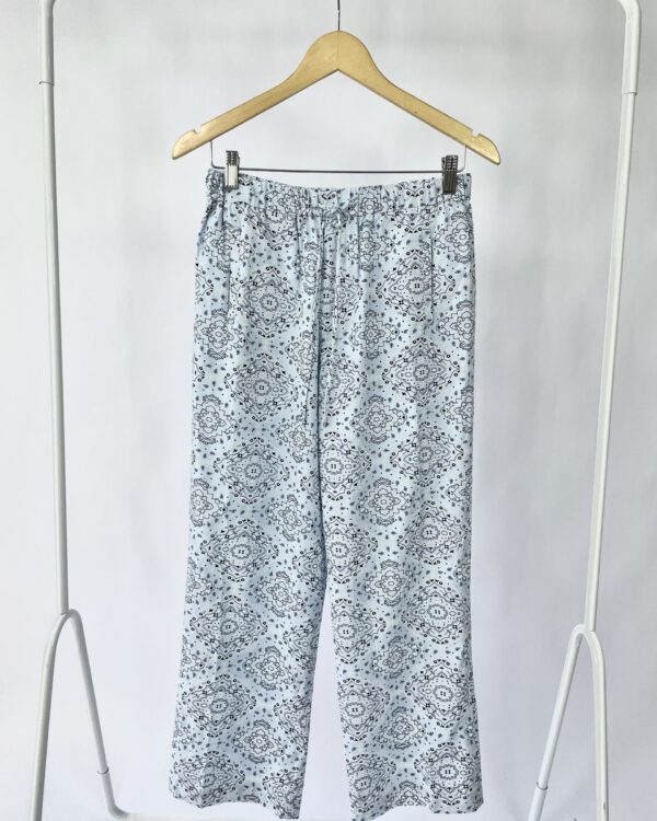 Calça azul estampa paisley VANVAN - M - VENDIDO SISTEMA OTO