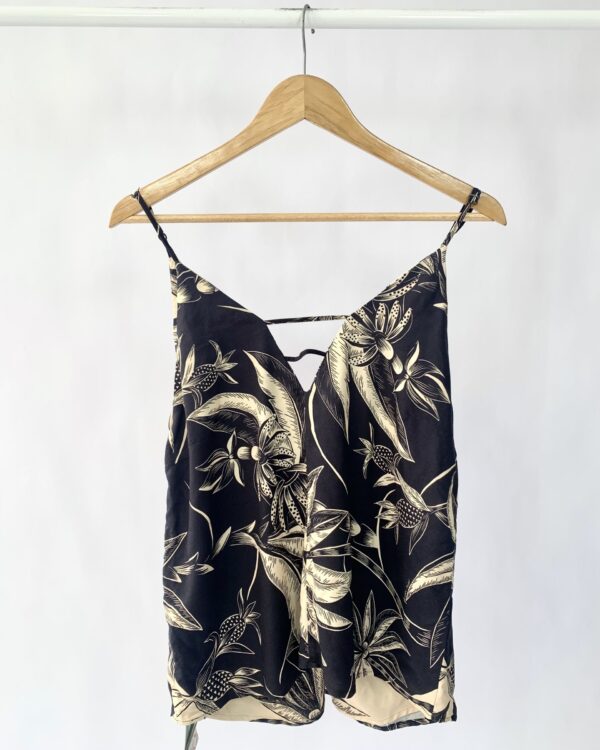 Blusa regata preta com estampa FARM - M *nunca usado* - VENDIDO SISTEMA OTO