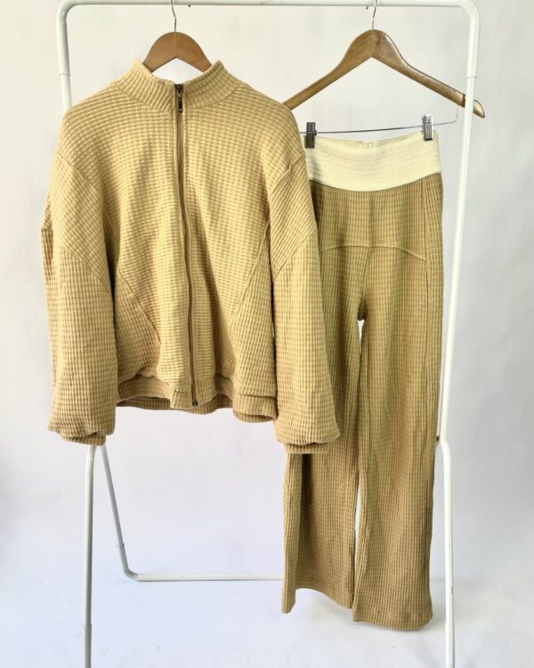 Conjunto calça e jaqueta bege texturizada A.NIEMEYER - 38