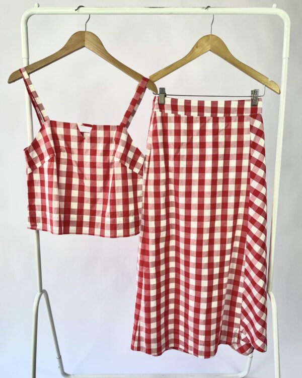 Conjunto quadriculado vermelho e branco ABRAND - 36 - VENDIDO SISTEMA OTO