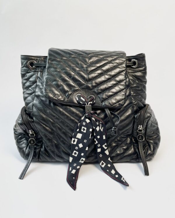 Mochila preta couro matelasse ANIMALE - VENDIDO SISTEMA OTO