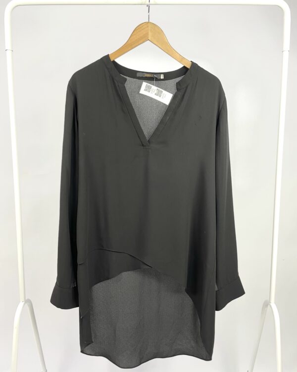 Blusa preta de manga ANIMALE - 42 - VENDIDO SISTEMA OTO