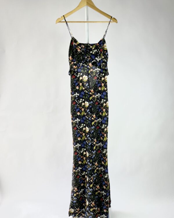 Macacão preto estampa floral MANU MANU - 40 - VENDIDO SISTEMA OTO