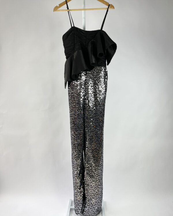 Macacao preto paete prata CURADORIA - M *NUNCA USADO* - VENDIDO SISTEMA OTO