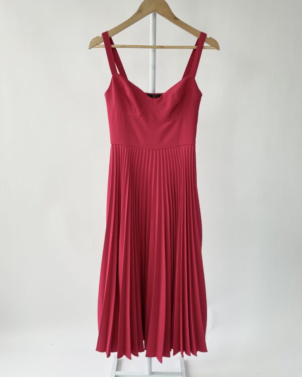 Vestido vermelho midi plissado EVA - 36 - VENDIDO SISTEMA OTO