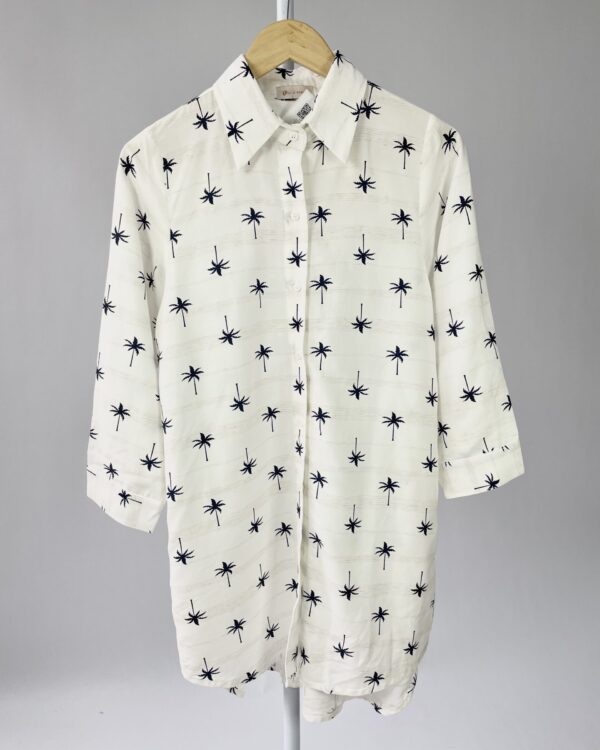 Chemise curta branca estampa coqueiros ELIZ RABELO - P - VENDIDO SISTEMA OTO