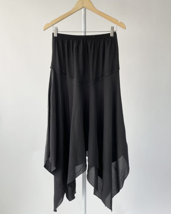 Saia seda midi preta pontas ATEEN - 40 *nunca usada* - VENDIDO SISTEMA OTO