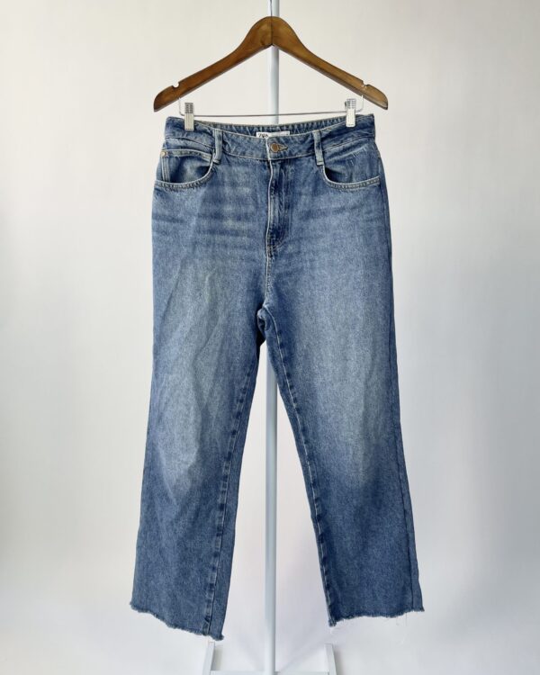 Calça jeans ZARA - 40 - VENDIDO SISTEMA OTO