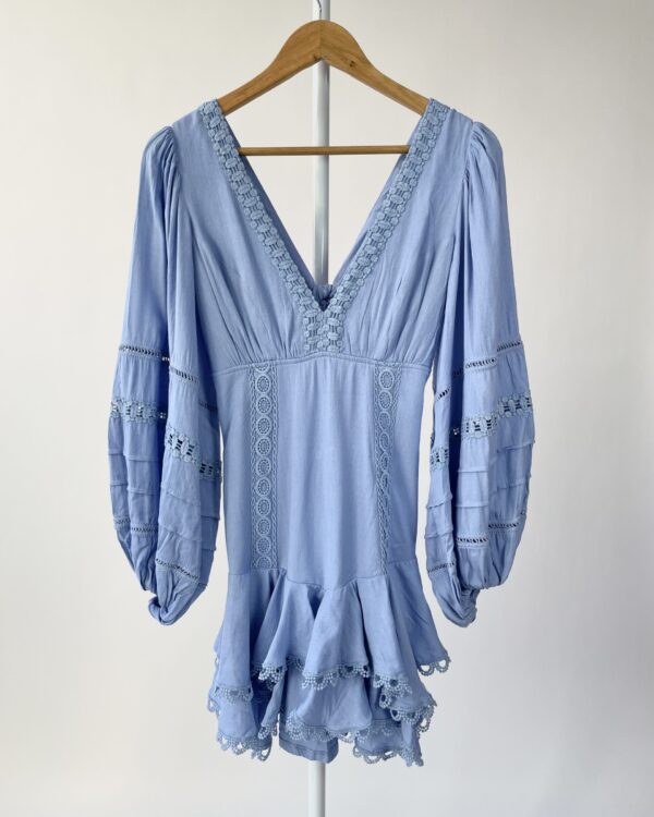 Vestido curto azul detalhes rendados OTHER GIRLS - P - VENDIDO SISTEMA OTO