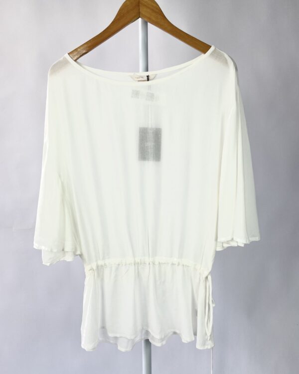 Blusa branca com faixa TOTEN - P *nunca usado*- VENDIDO SISTEMA OTO