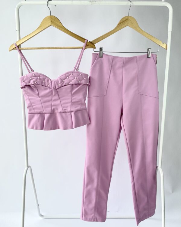 Conjunto lilas calça e top com perolas CURDADORIA - M - VENDIDO SISTEMA OTO