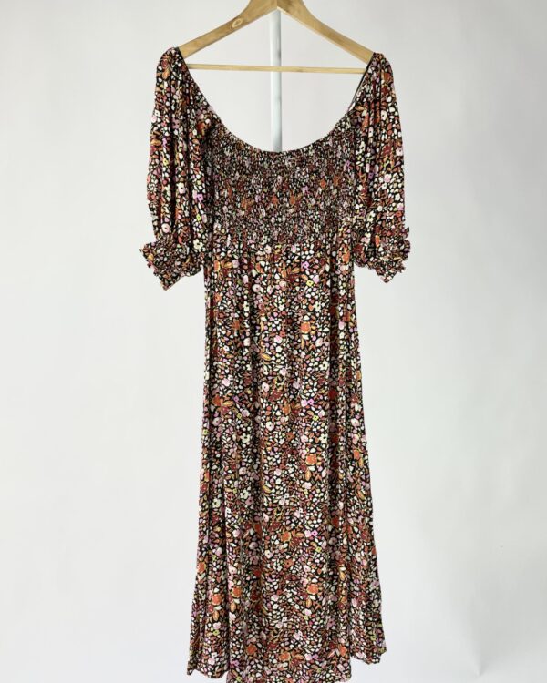 Vestido midi ombro a ombro preto com estampa colorida ANIMALE - 42 - VENDIDO SISTEMA OTO